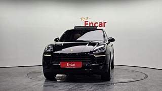 PORSCHE MACAN 2017