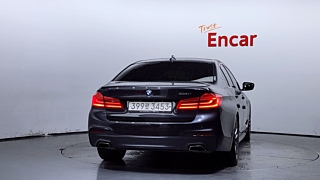 BMW 5-SERIES G30 2020