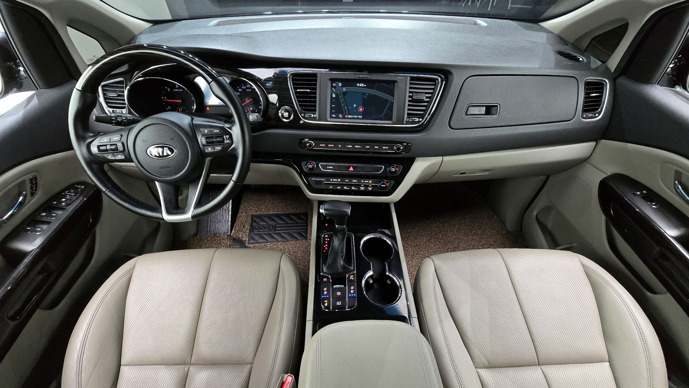 KIA CARNIVAL 2019