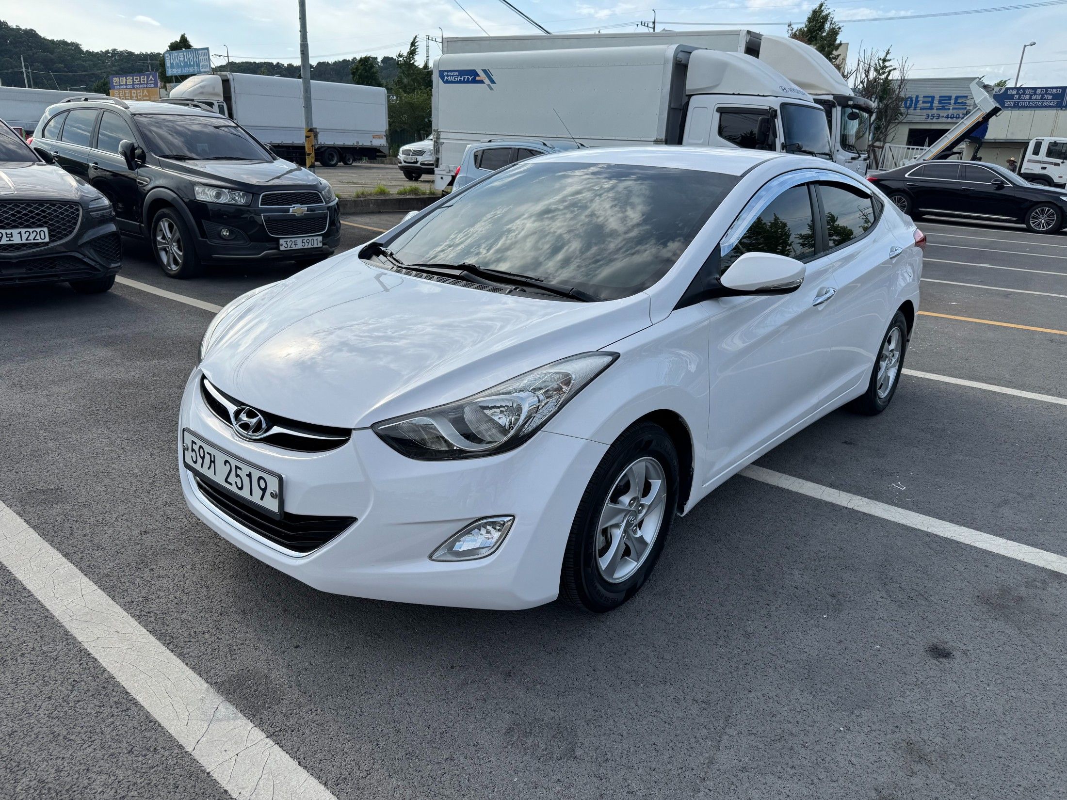 HYUNDAI AVANTE MD 2012
