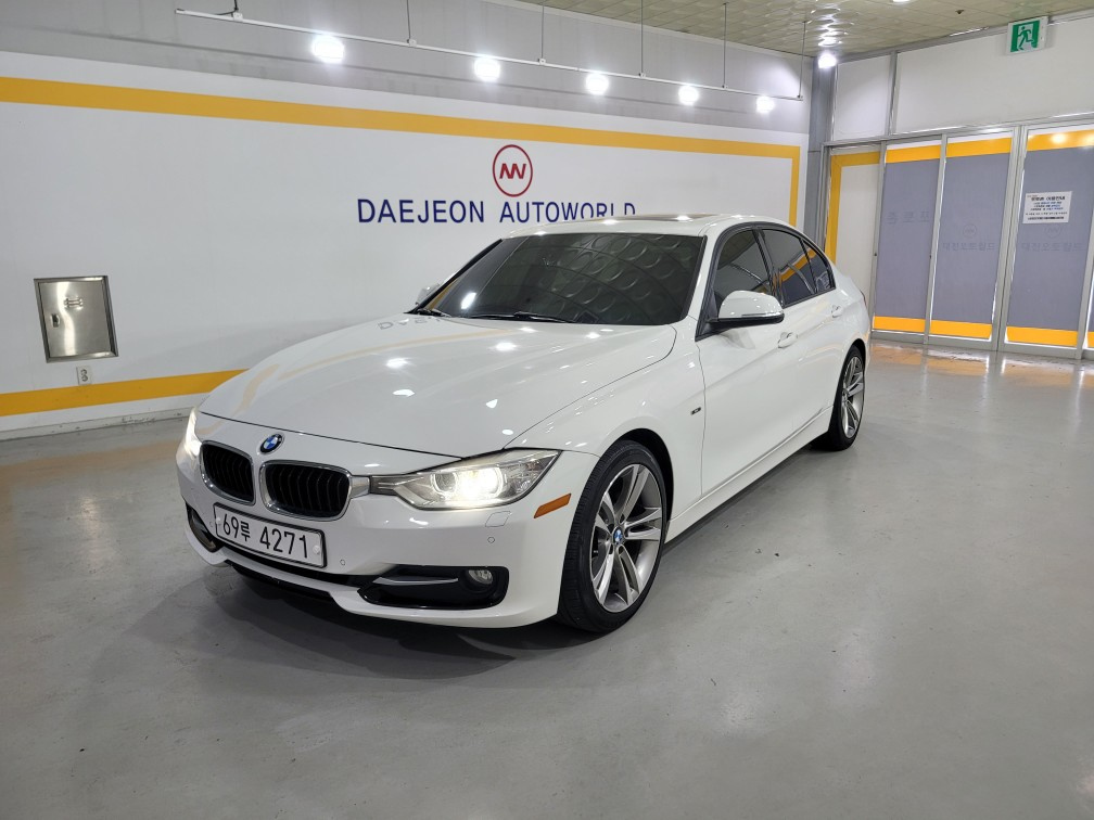 BMW 3-SERIES F30 2014