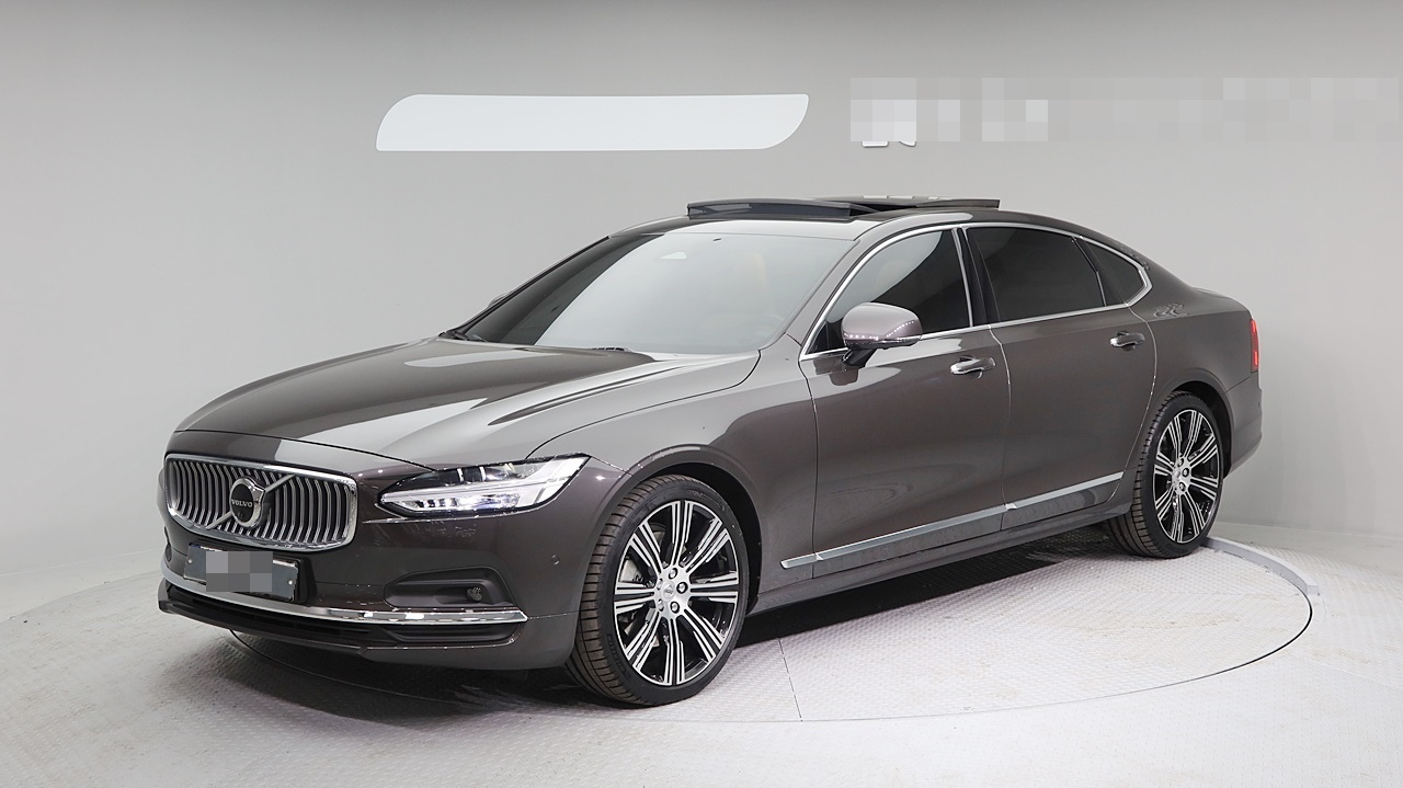 VOLVO S90 2023