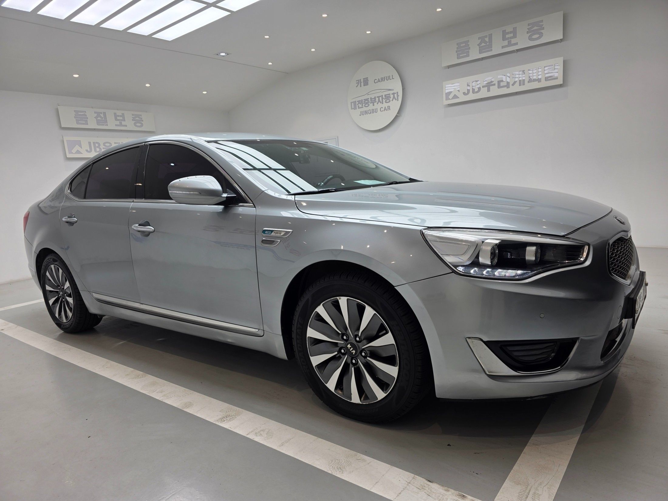 KIA K7 HYBRID