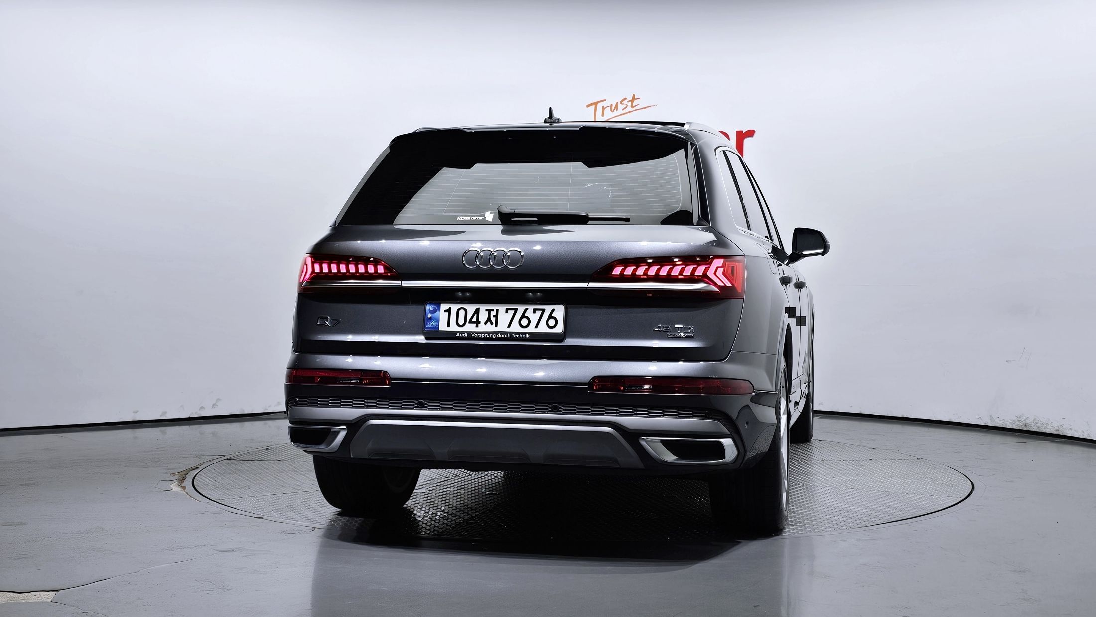 AUDI Q7 4M