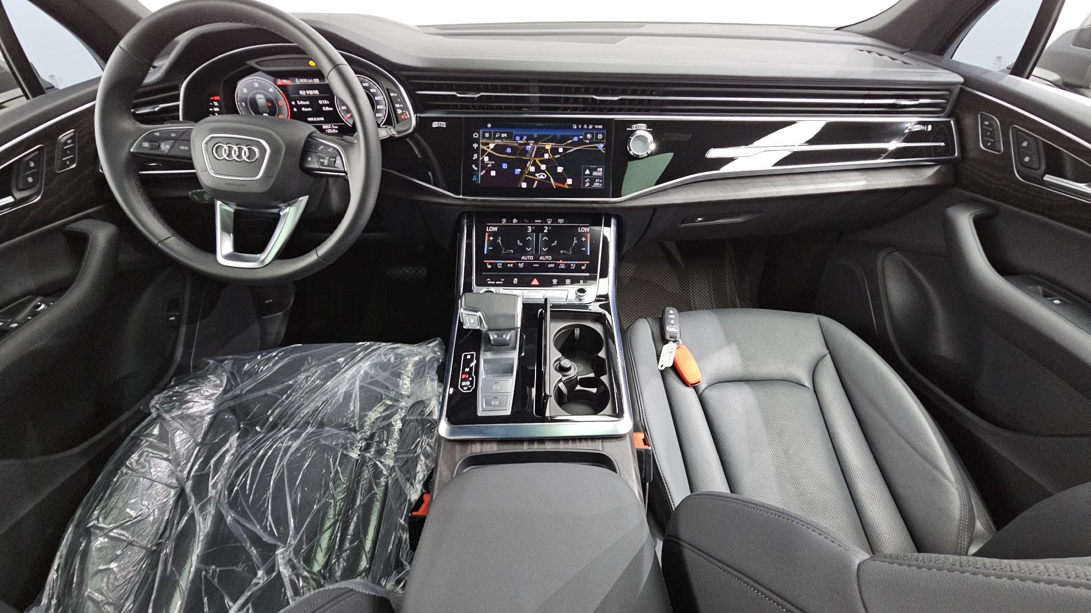 AUDI Q7 4M