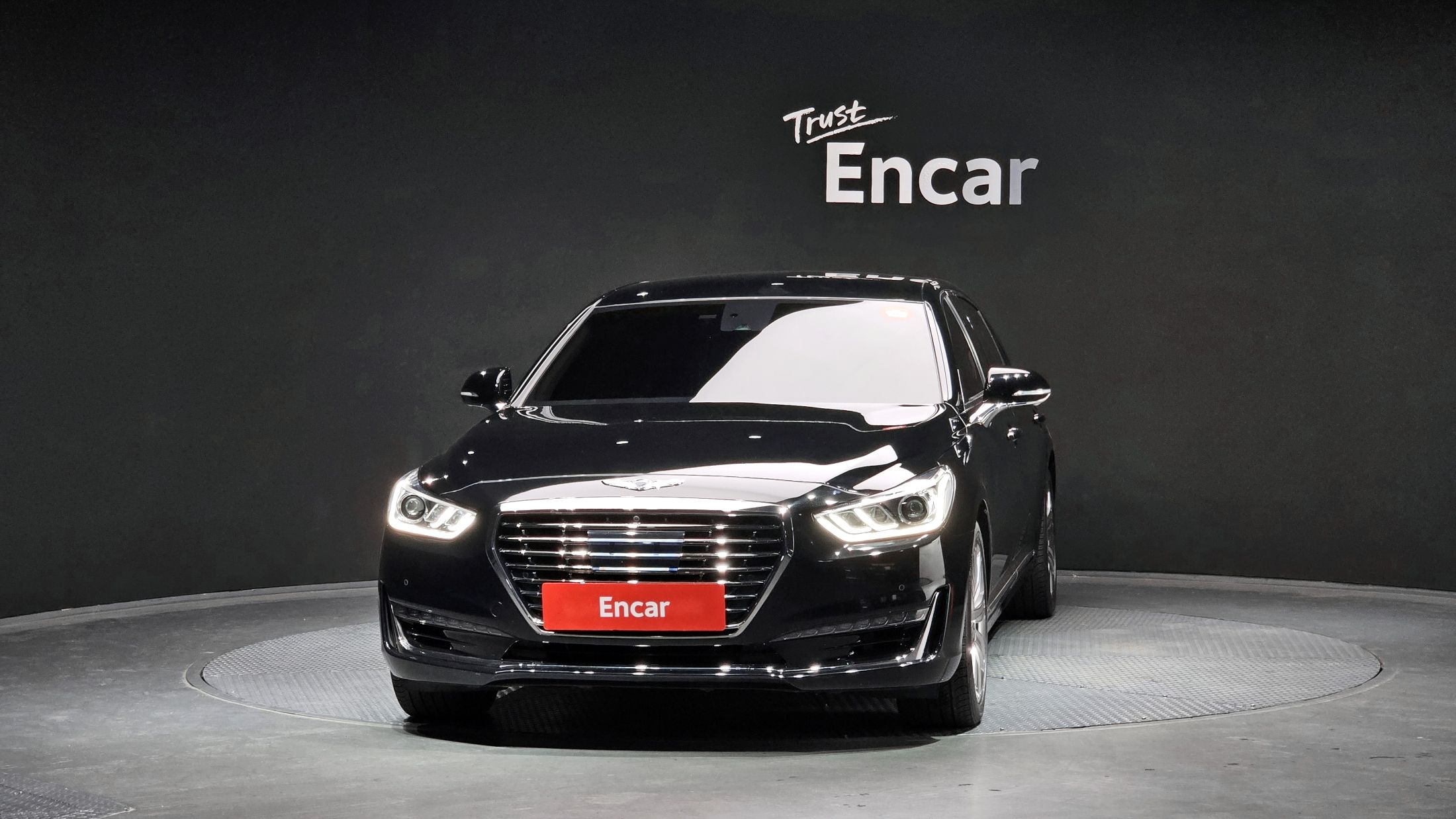 GENESIS EQ900 2017
