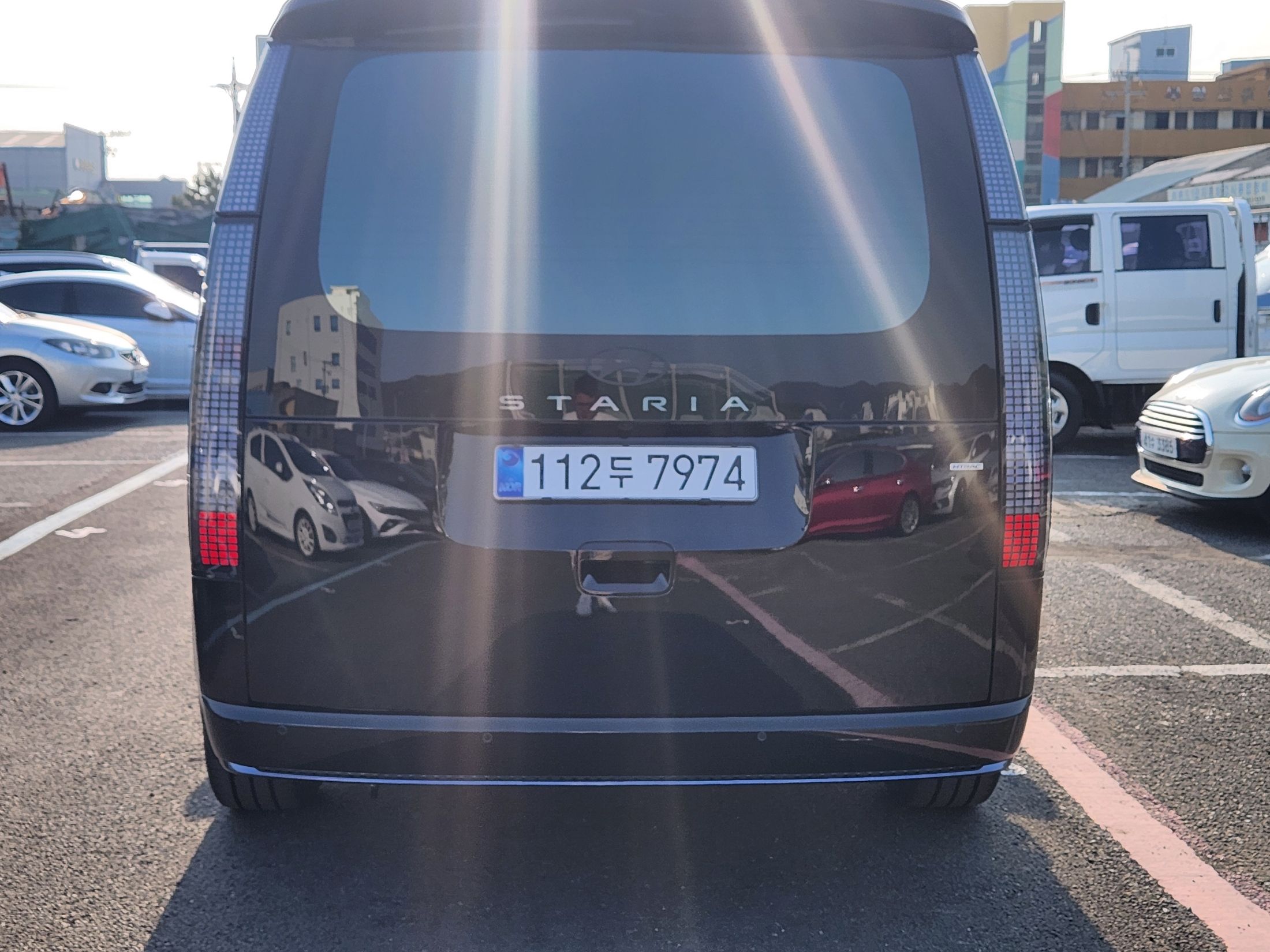 HYUNDAI STARIA