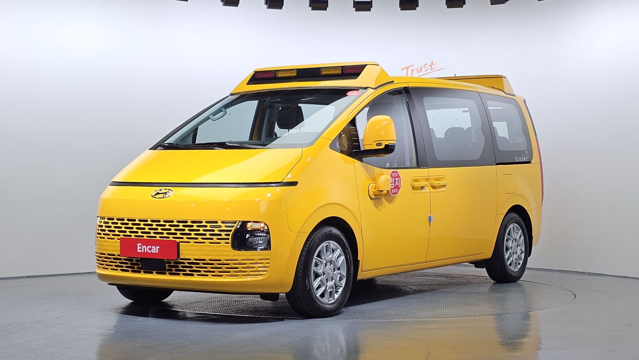 HYUNDAI STARIA 2022
