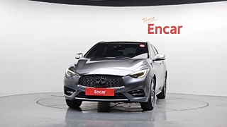 INFINITI Q30 2019