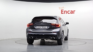 INFINITI Q30 2019