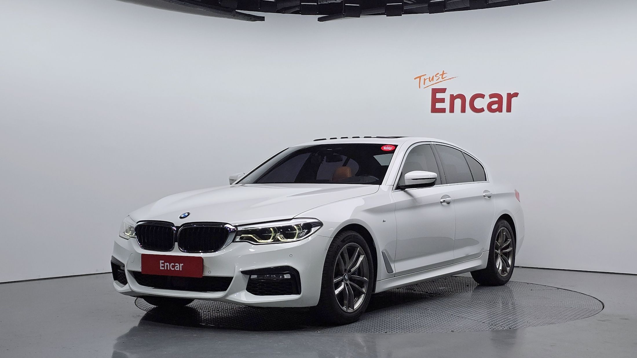 BMW 5-SERIES G30 2017