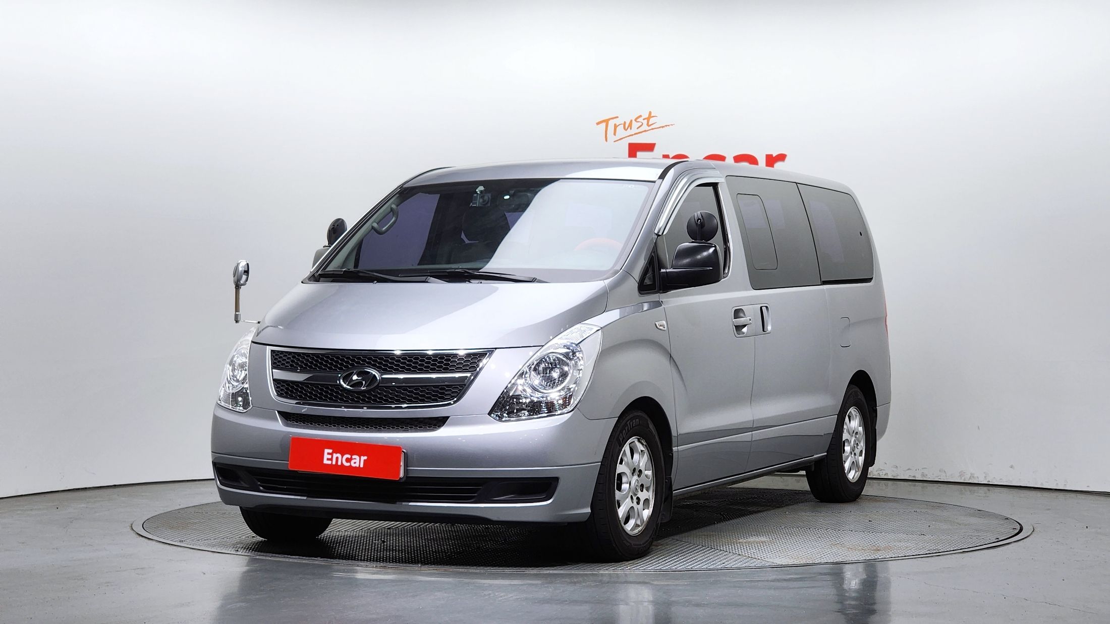HYUNDAI STAREX GRAND
