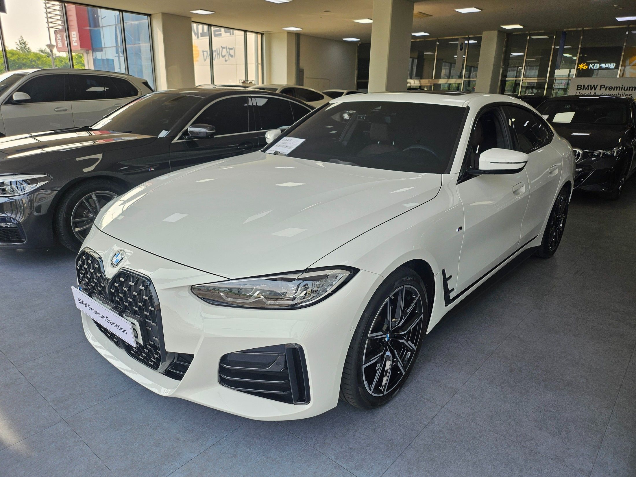 BMW 4-SERIES G22 2023