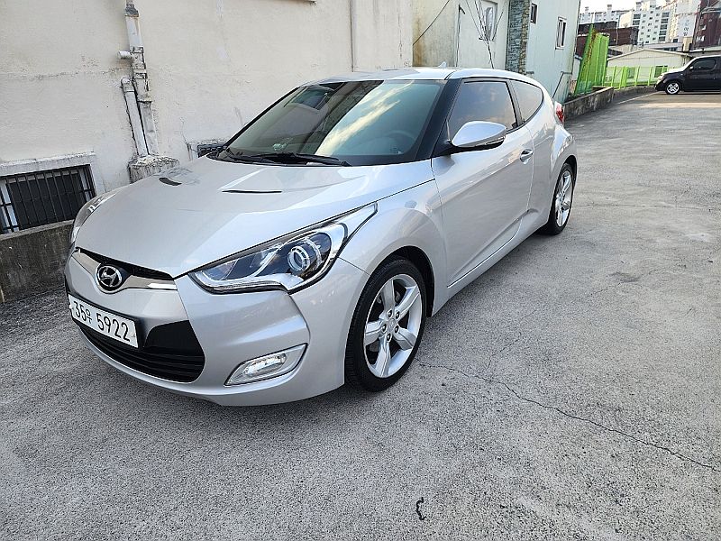 HYUNDAI VELOSTER 2011