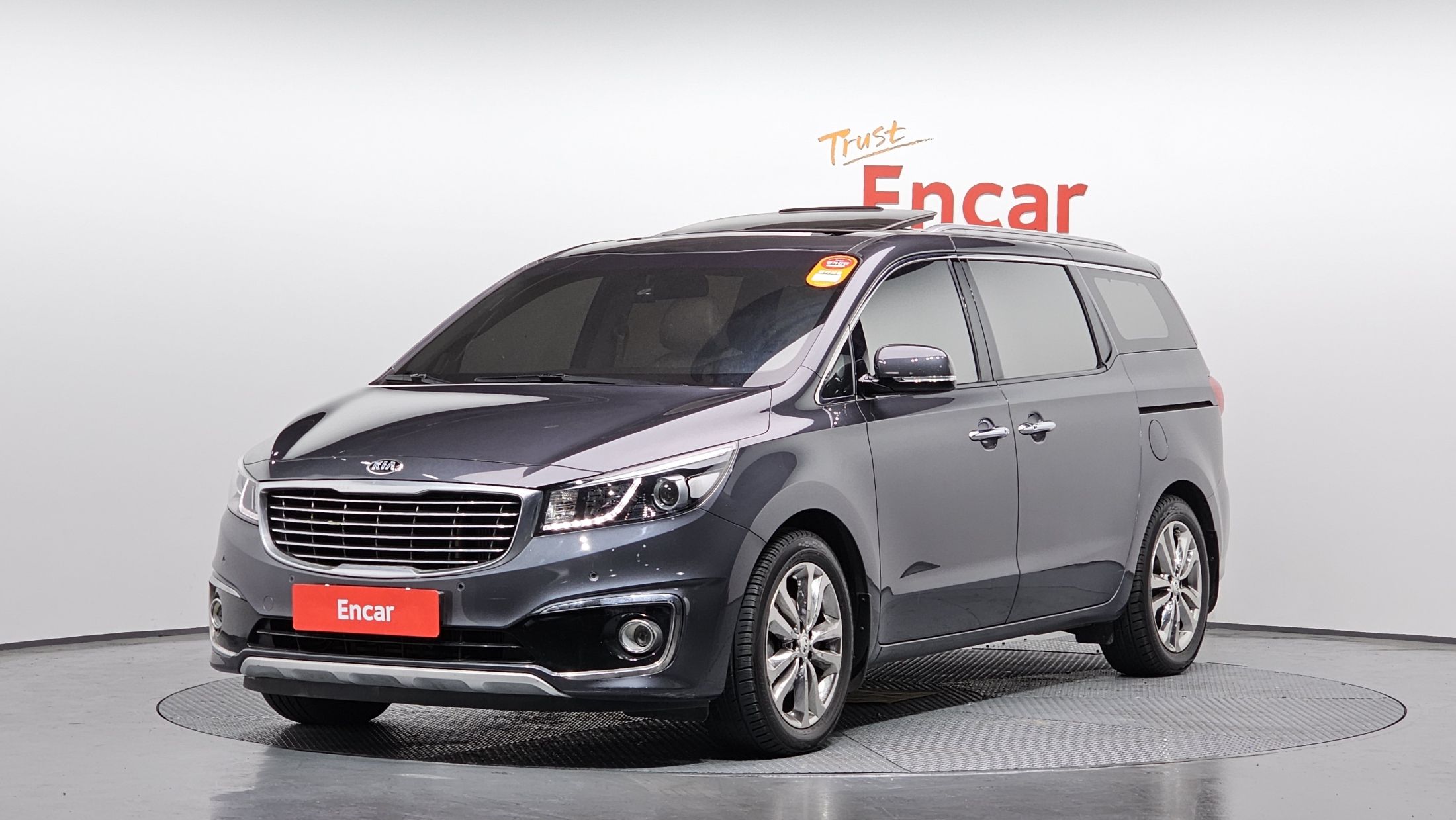KIA CARNIVAL 2016