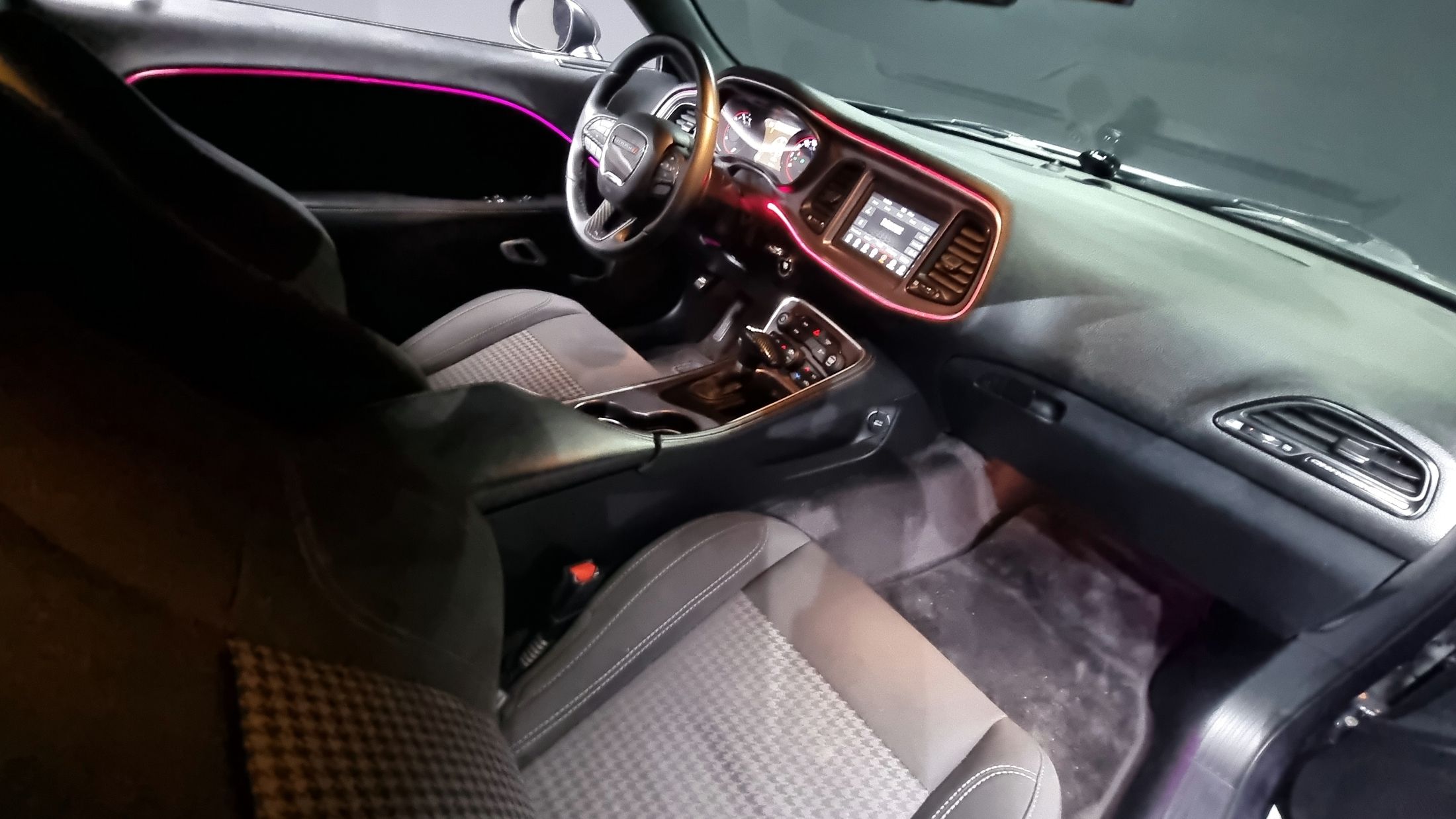 DODGE CHALLENGER