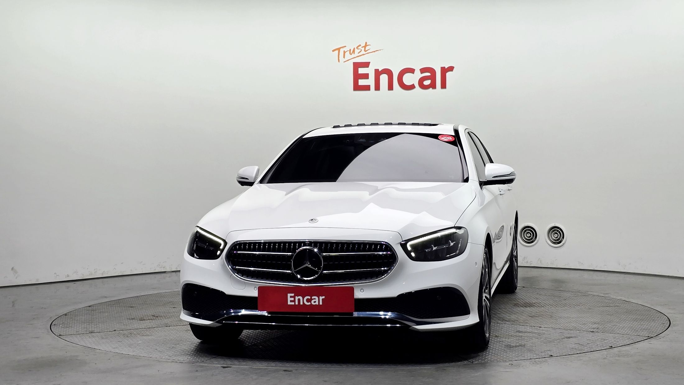 MERCEDES BENZ E-CLASS W213 2021