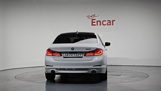 BMW 5-SERIES G30 2018