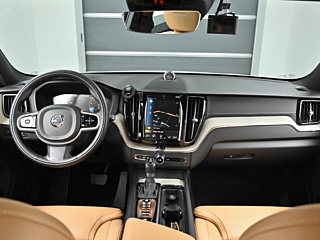 VOLVO XC60 2020