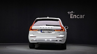 VOLVO XC60 2023