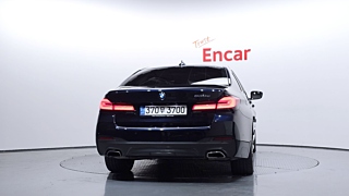 BMW 5-SERIES G30 2021