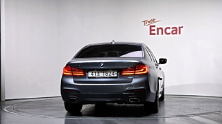 BMW 5-SERIES G30 2018