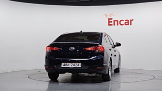 HYUNDAI AVANTE AD 2018