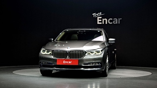 BMW 7-SERIES G11 2016