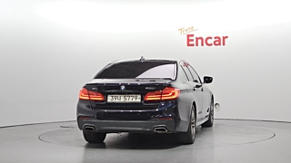 BMW 5-SERIES G30 2018