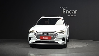 AUDI E-TRON 2021