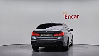 BMW 5-SERIES G30 2017