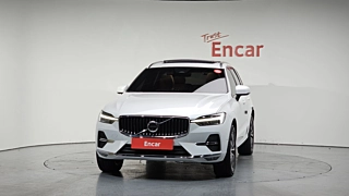 VOLVO XC60 2023
