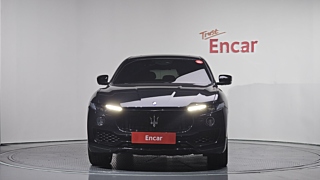 MASERATI LEVANTE 2017