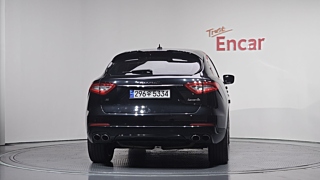 MASERATI LEVANTE 2017