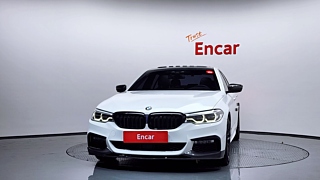 BMW 5-SERIES G30 2017