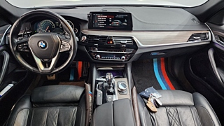 BMW 5-SERIES G30 2017