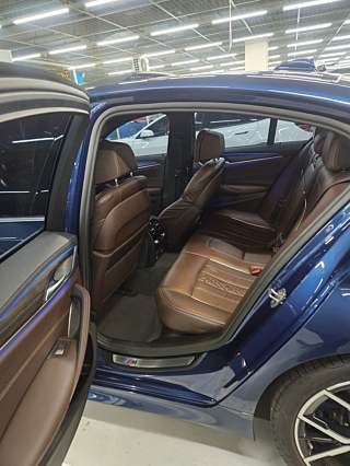 BMW 5-SERIES G30 2020