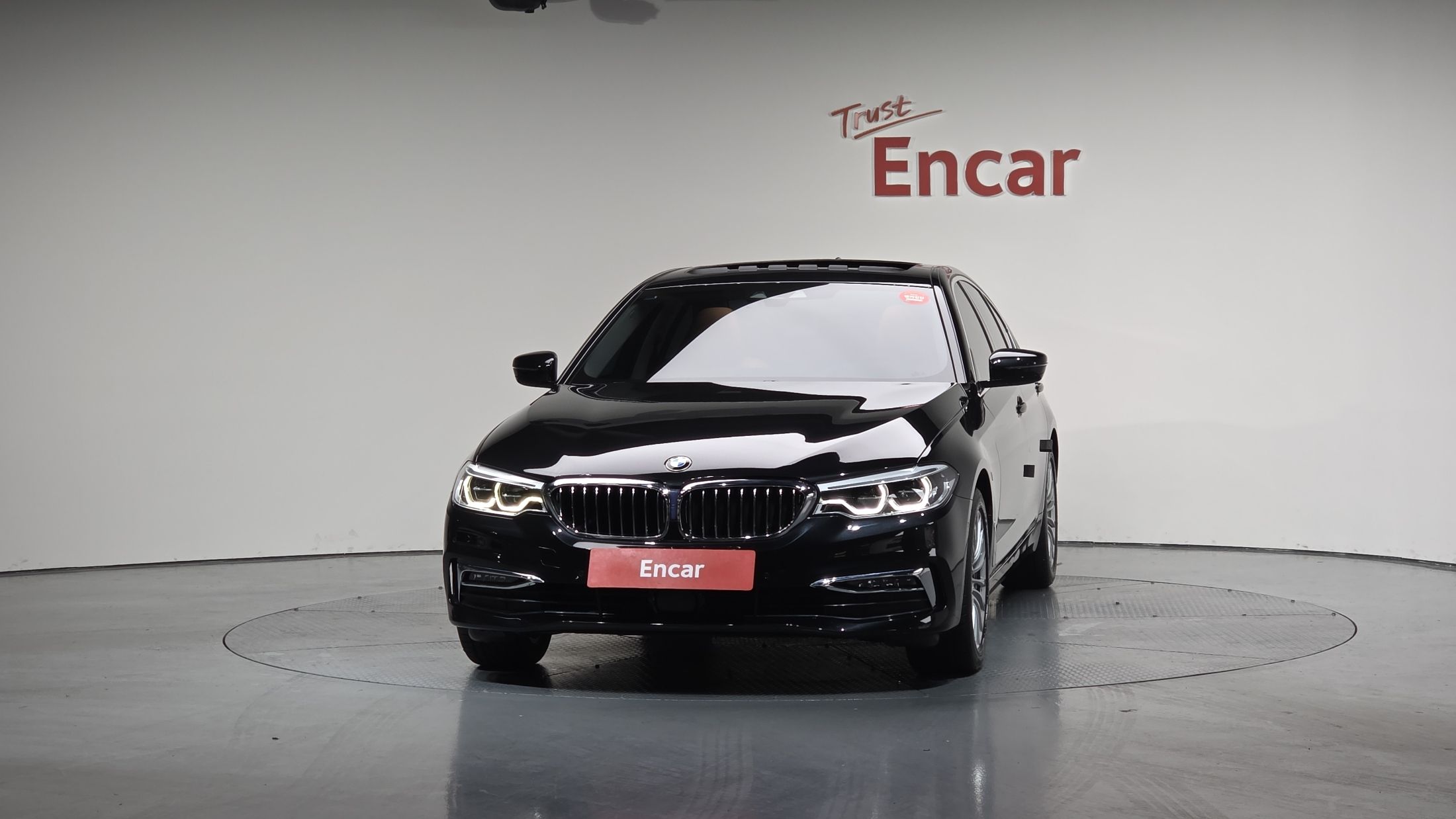 BMW 5-SERIES G30 2019