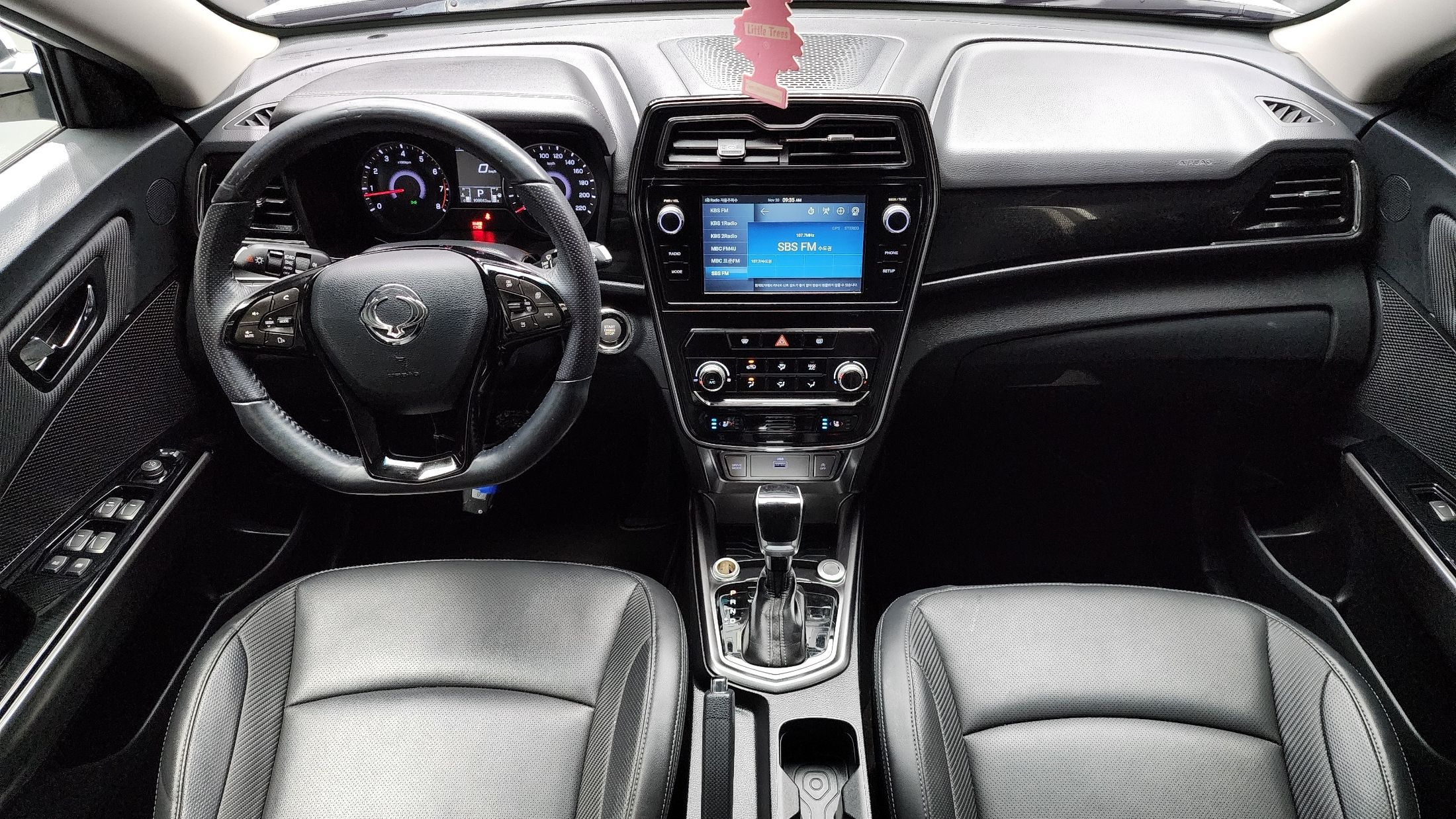 SSANGYONG TIVOLI VERY NEW 2019