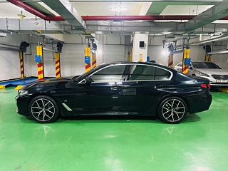 BMW 5-SERIES G30 2021