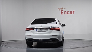 MERCEDES BENZ E-CLASS W213 2022