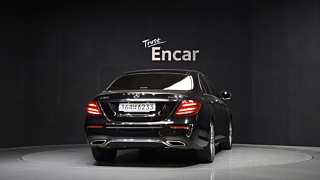 MERCEDES BENZ E-CLASS W213 2020