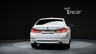 BMW 5-SERIES G30 2019