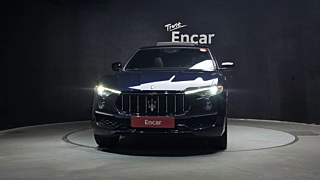 MASERATI LEVANTE 2020