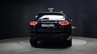 MASERATI LEVANTE 2020