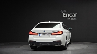 BMW 5-SERIES G30 2023