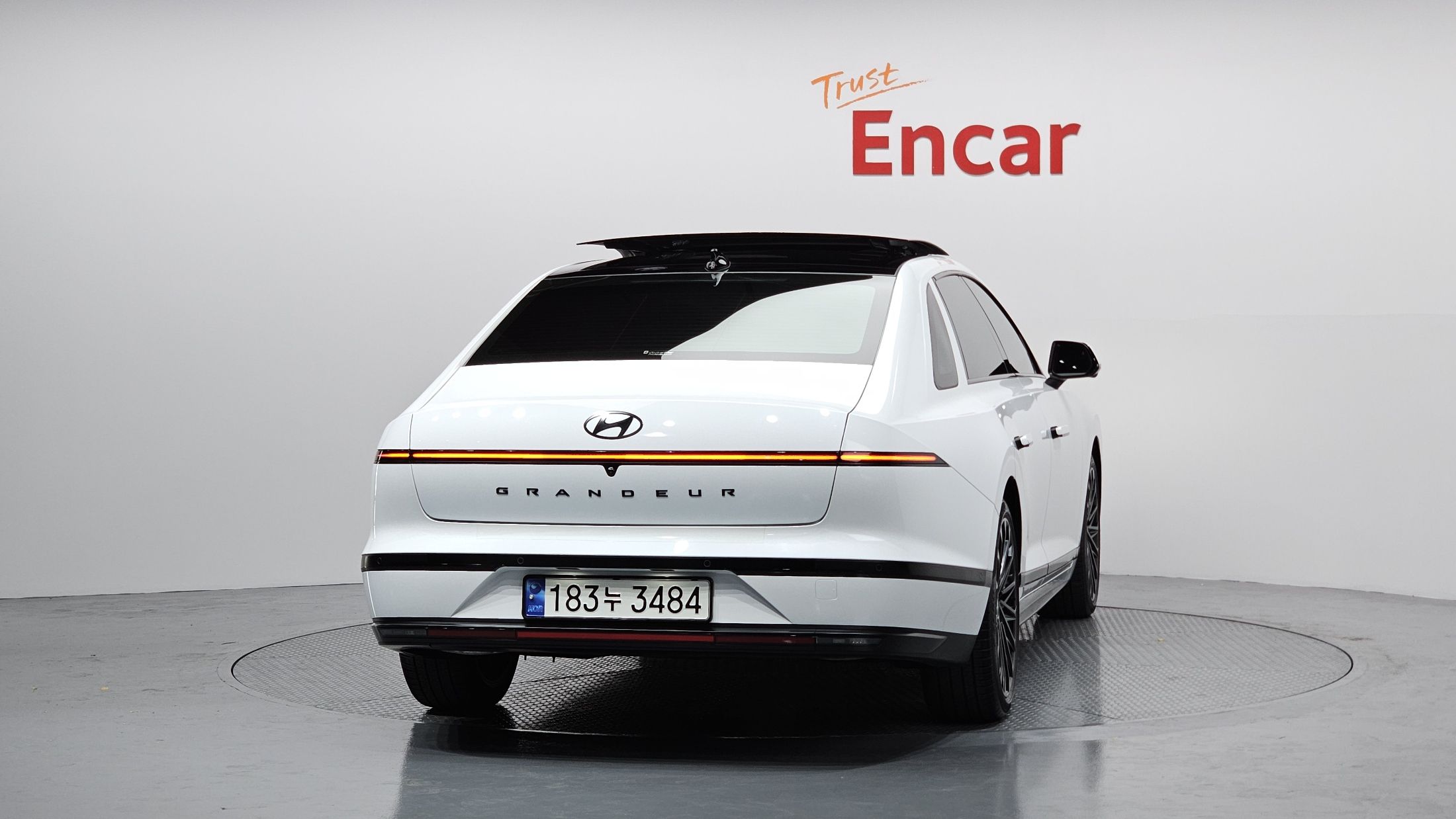 HYUNDAI GRANDEUR GN7 2023