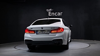 BMW 5-SERIES G30 2018