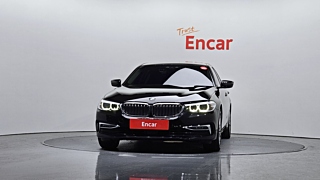 BMW 5-SERIES G30 2019