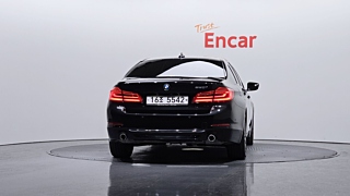 BMW 5-SERIES G30 2019